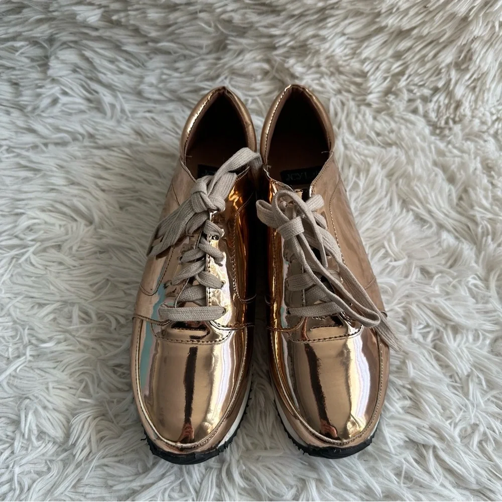 N.Y.L.A Mirage Fashion Sneaker Rose Gold New In Box Size 8 - Picture 2 of 7